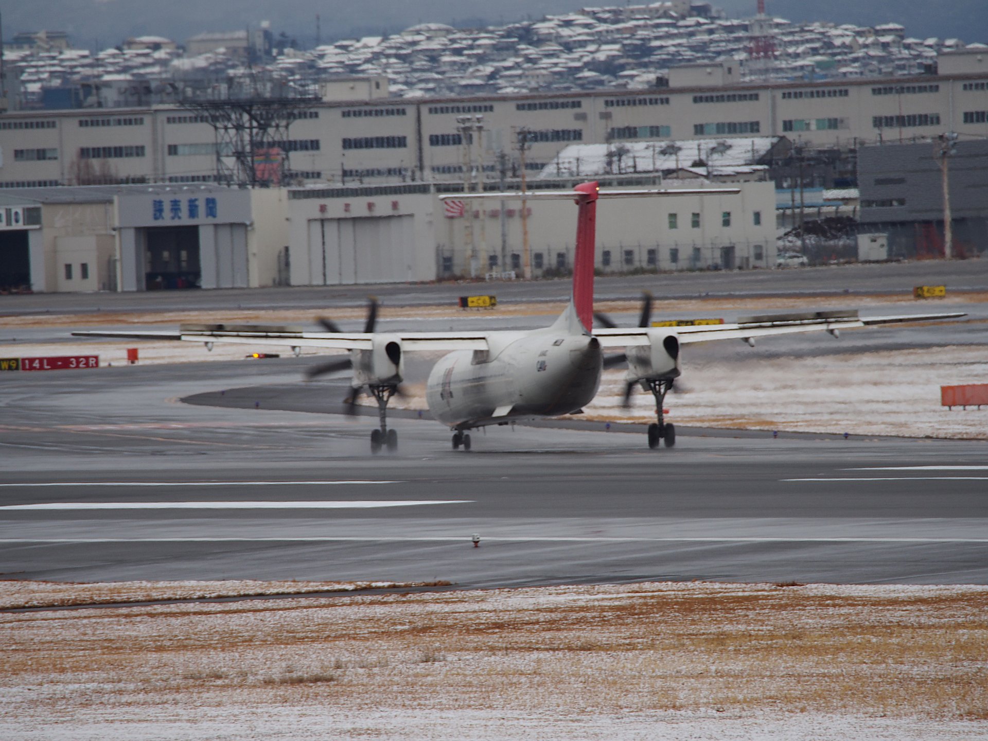 32LΦJAC DHC-8-Q400(JA848C)Υꥢӥ塼