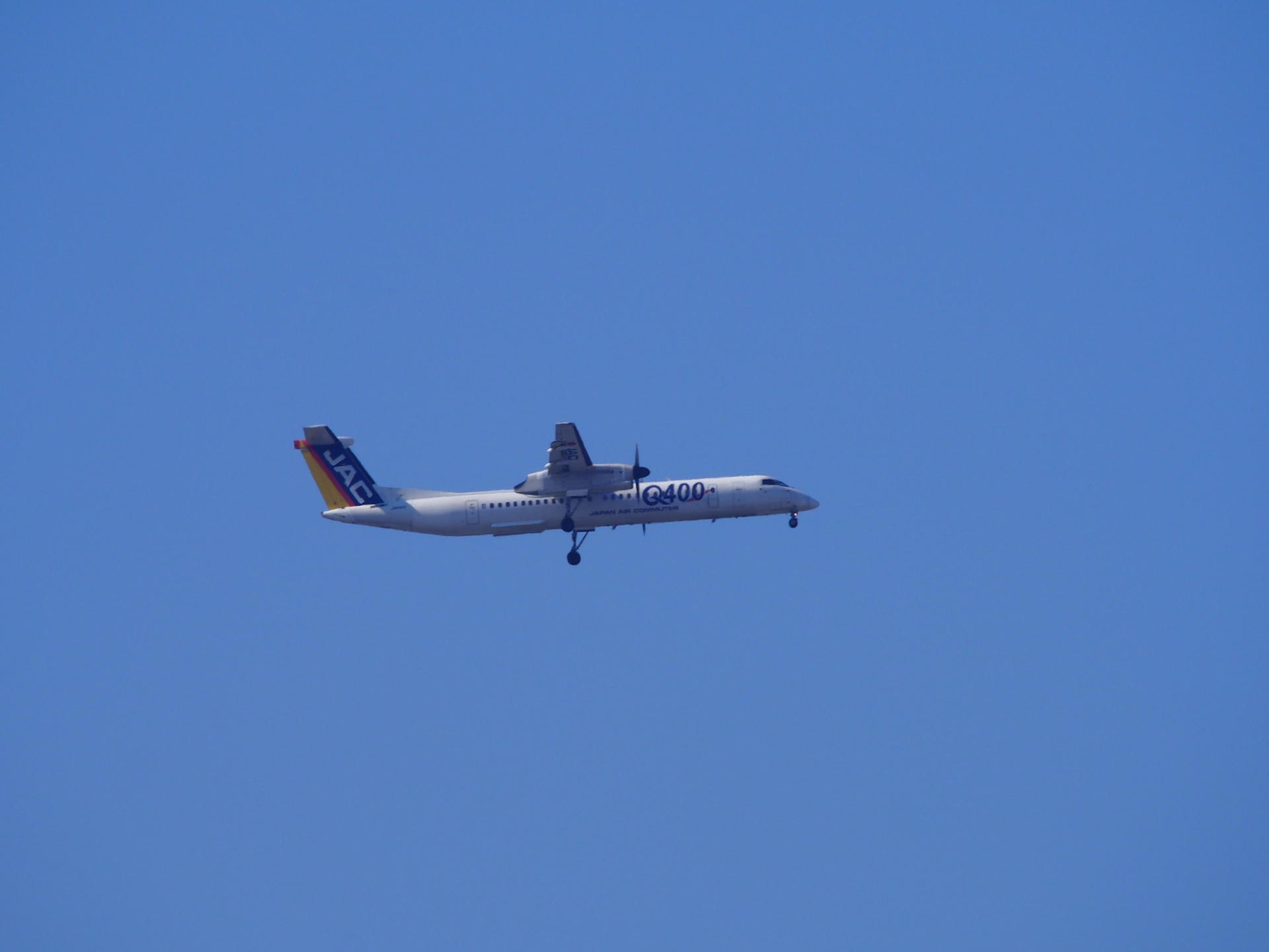 JAC顼DHC-8-Q400Ǥ