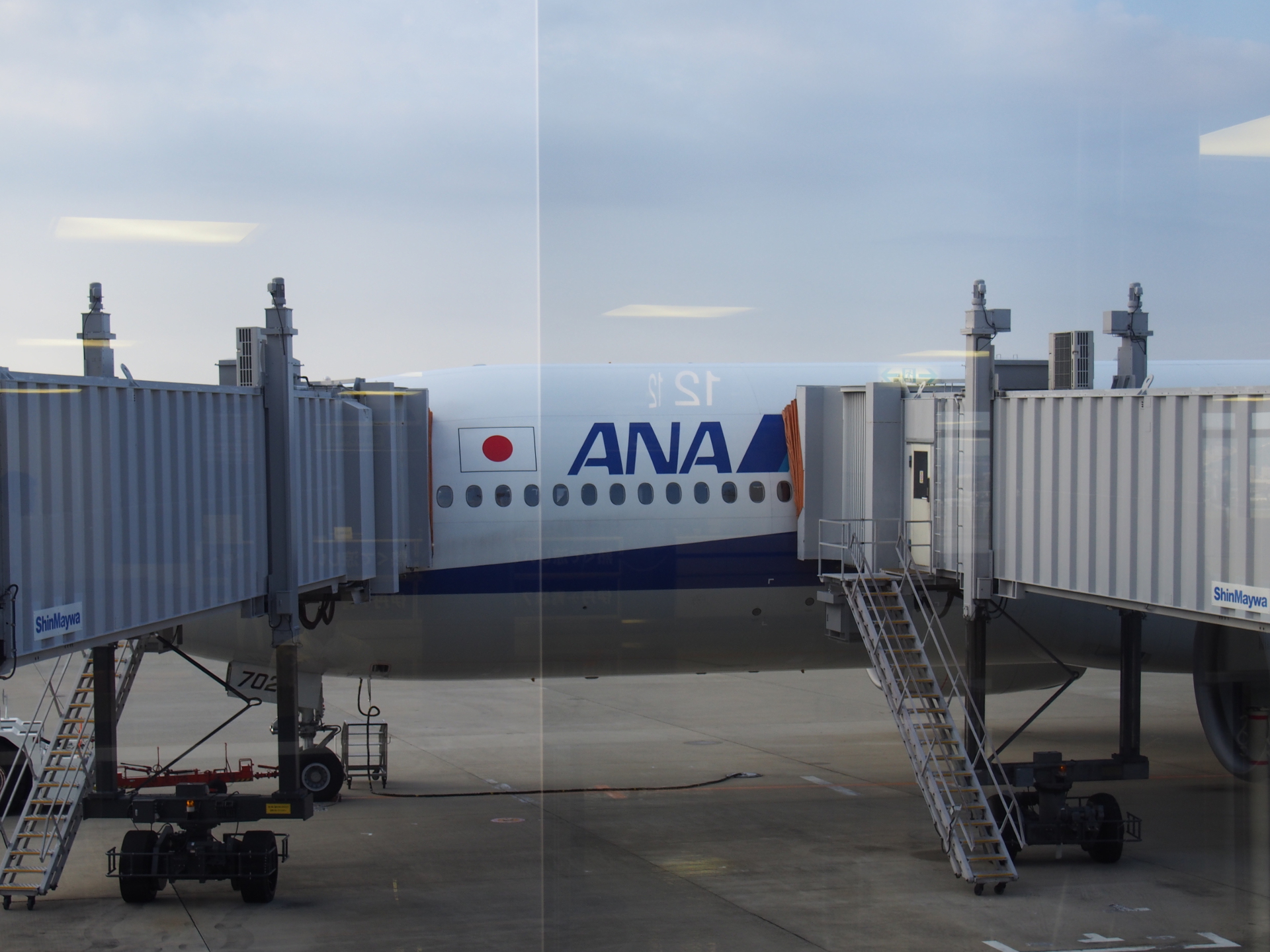 ANA986(JA702A)Ǥ