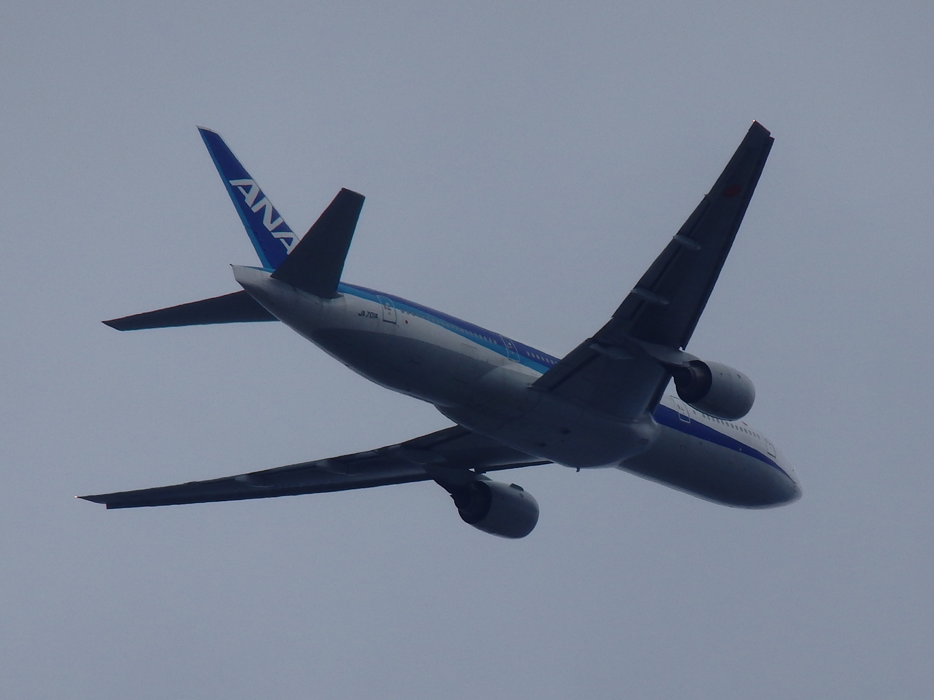 B777-281/JA701AǤ