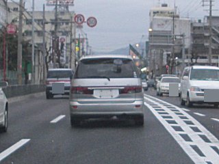 車両法違反のナンバープレート無し車です。(^o^;) 車両法違反のナンバープレート無し車です。(^o^;)