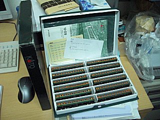 合箱枠の糊が固まって、合箱はひとまず完成です。(^o^) 合箱枠の糊が固まって、合箱はひとまず完成です。(^o^)