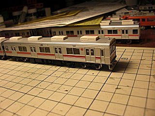 クハ9103にシール貼りをしました。(^o^) クハ9103にシール貼りをしました。(^o^)