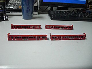 おもちゃ電車のデカールを貼りました。 おもちゃ電車のデカールを貼りました。