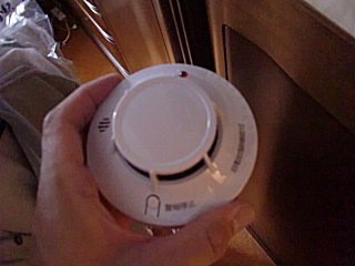 煙感知器が誤作動しました。 煙感知器が誤作動しました。