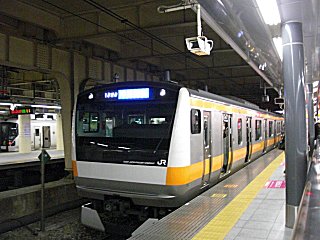 ����ĥ������E233�Ϥ˾�֡�(^o^)